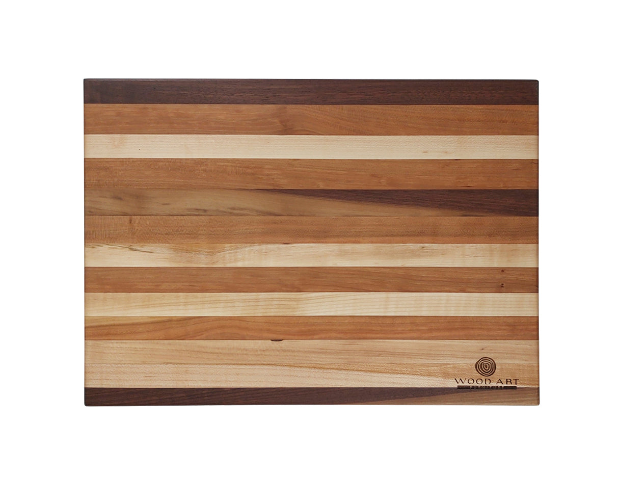 Tabla de tres maderas, con pies antiderrapantes